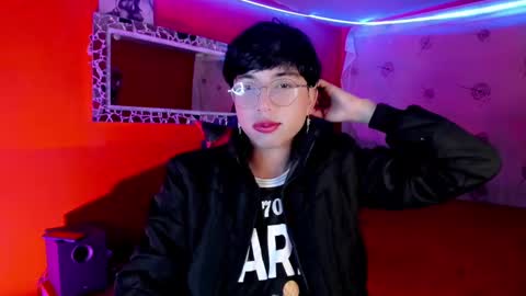 Snapshot of angellonfire chatting on 10/10/25, 09:52 Angel  online show from 10/10/25, 09:52