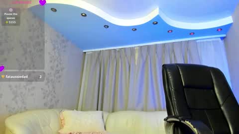 Angelli online show from 11/28/25, 06:49