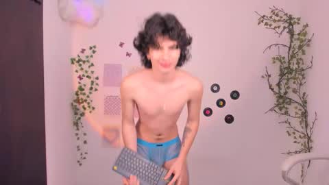 Angel online show from 09/24/25, 06:11