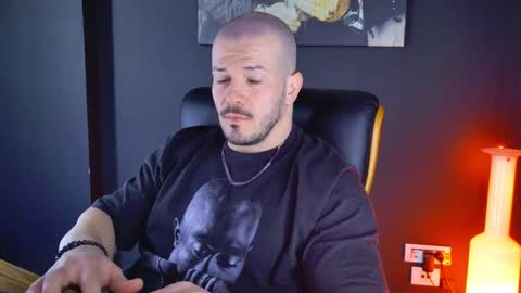 Snapshot of angeloeric chatting on 01/19/25, 11:12 BlackWolf online show from 01/19/25, 11:12