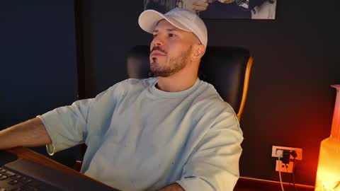 BlackWolf online show from 12/19/25, 01:29