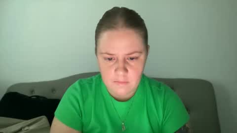 Snapshot of angeloflight273360 chatting on 01/16/26, 01:37 Angel of Light online show from 01/16/26, 01:37