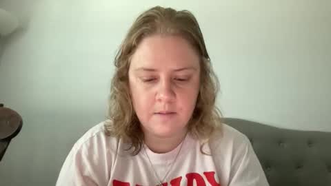 Snapshot of angeloflight273360 chatting on 02/16/26, 04:03 Angel of Light online show from 02/16/26, 04:03