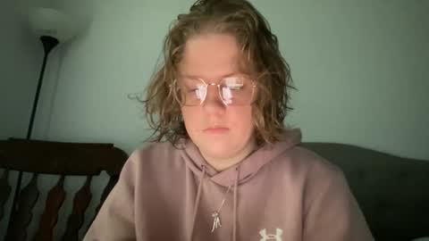 Snapshot of angeloflight273360 chatting on 02/27/26, 04:07 Angel of Light online show from 02/27/26, 04:07