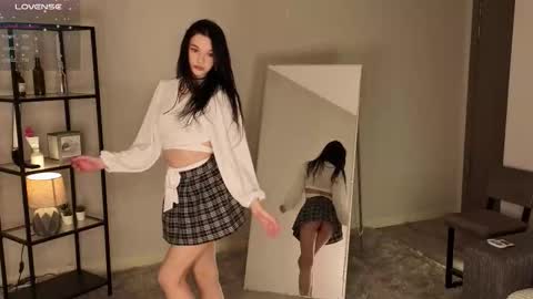 Snapshot of angelospace chatting on 12/14/25, 01:27 Megan online show from 12/14/25, 01:27