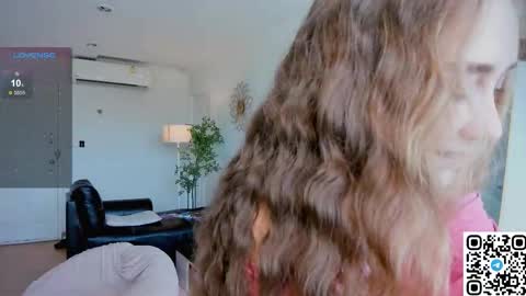 Angel online show from 12/04/25, 03:49