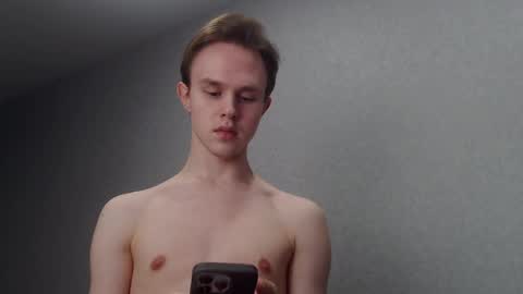 Snapshot of angelraaay chatting on 01/22/25, 06:10 Angel online show from 01/22/25, 06:10