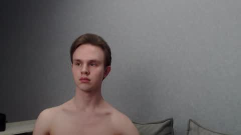 Snapshot of angelraaay chatting on 01/25/25, 06:13 Angel online show from 01/25/25, 06:13