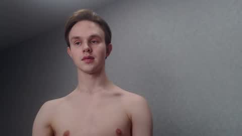 Snapshot of angelraaay chatting on 01/26/25, 12:11 Angel online show from 01/26/25, 12:11