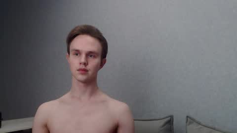 Snapshot of angelraaay chatting on 01/26/25, 06:27 Angel online show from 01/26/25, 06:27