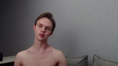 Snapshot of angelraaay chatting on 01/28/25, 09:40 Angel online show from 01/28/25, 09:40