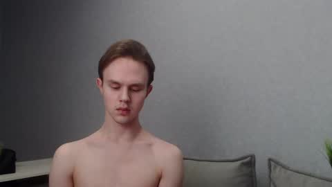 Snapshot of angelraaay chatting on 01/30/25, 06:43 Angel online show from 01/30/25, 06:43