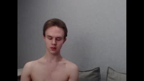 Snapshot of angelraaay chatting on 02/01/25, 11:43 Angel online show from 02/01/25, 11:43