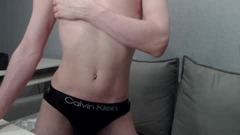 Snapshot of angelraaay chatting on 02/02/25, 01:08 Angel online show from 02/02/25, 01:08