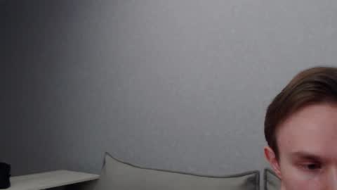 Snapshot of angelraaay chatting on 02/02/25, 07:14 Angel online show from 02/02/25, 07:14