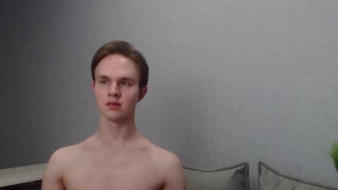 Snapshot of angelraaay chatting on 02/05/25, 03:20 Angel online show from 02/05/25, 03:20