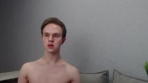 Snapshot of angelraaay chatting on 02/05/25, 09:29 Angel online show from 02/05/25, 09:29