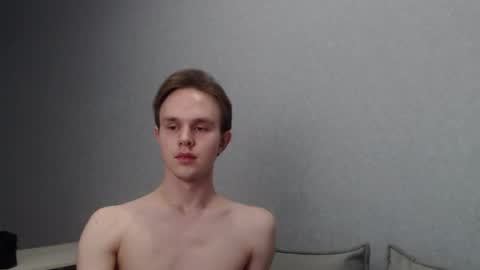 Snapshot of angelraaay chatting on 02/07/25, 12:39 Angel online show from 02/07/25, 12:39