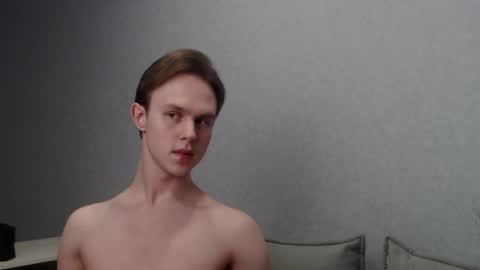 Snapshot of angelraaay chatting on 02/07/25, 04:03 Angel online show from 02/07/25, 04:03