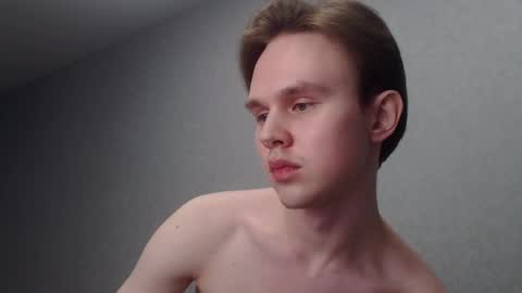 Snapshot of angelraaay chatting on 02/07/25, 07:17 Angel online show from 02/07/25, 07:17