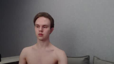 Snapshot of angelraaay chatting on 02/10/25, 09:25 Angel online show from 02/10/25, 09:25