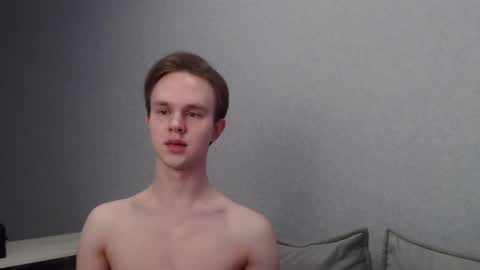 Snapshot of angelraaay chatting on 02/12/25, 09:10 Angel online show from 02/12/25, 09:10