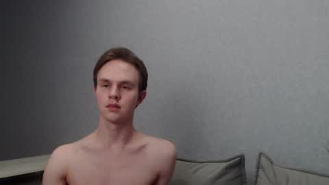 Snapshot of angelraaay chatting on 02/12/25, 09:01 Angel online show from 02/12/25, 09:01