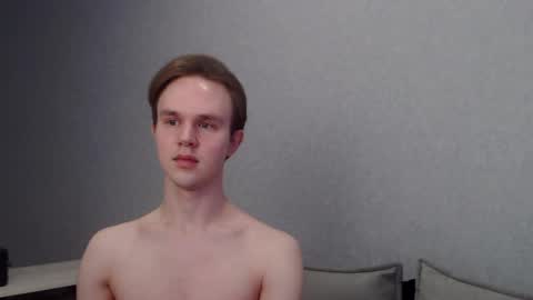 Snapshot of angelraaay chatting on 02/19/25, 09:28 Angel online show from 02/19/25, 09:28