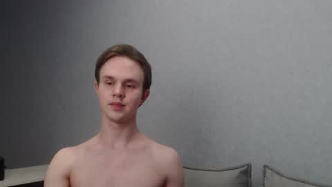 Snapshot of angelraaay chatting on 02/19/25, 07:05 Angel online show from 02/19/25, 07:05