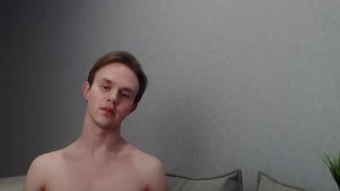 Snapshot of angelraaay chatting on 02/20/25, 06:24 Angel online show from 02/20/25, 06:24