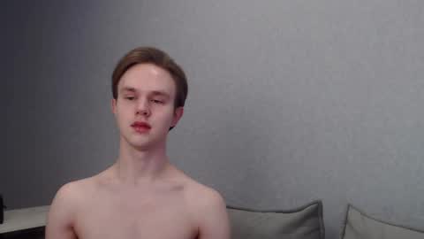 Snapshot of angelraaay chatting on 02/22/25, 09:34 Angel online show from 02/22/25, 09:34