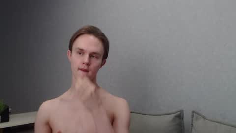 Snapshot of angelraaay chatting on 02/23/25, 09:26 Angel online show from 02/23/25, 09:26