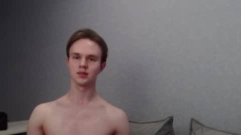 Snapshot of angelraaay chatting on 02/25/25, 12:03 Angel online show from 02/25/25, 12:03