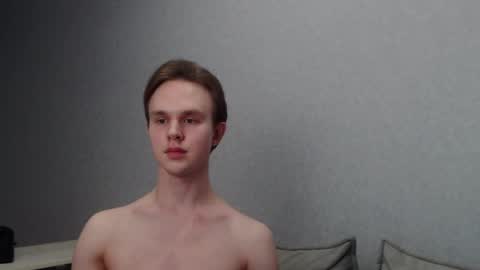 Snapshot of angelraaay chatting on 02/25/25, 09:24 Angel online show from 02/25/25, 09:24