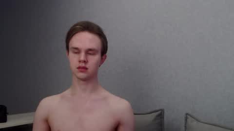 Snapshot of angelraaay chatting on 02/26/25, 08:59 Angel online show from 02/26/25, 08:59