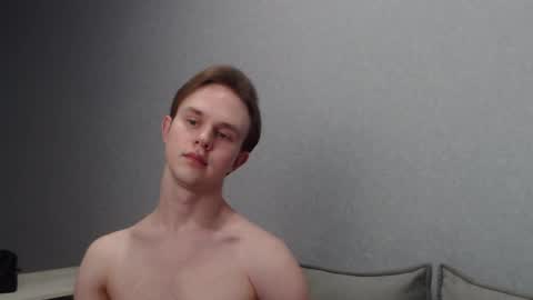 Snapshot of angelraaay chatting on 02/26/25, 03:08 Angel online show from 02/26/25, 03:08