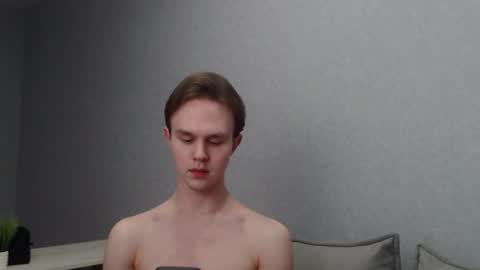 Snapshot of angelraaay chatting on 02/26/25, 06:11 Angel online show from 02/26/25, 06:11