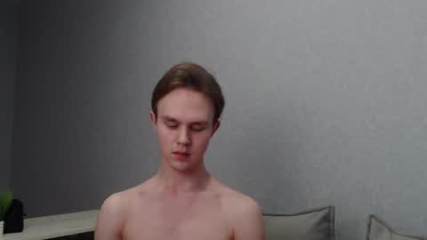 Snapshot of angelraaay chatting on 02/26/25, 09:16 Angel online show from 02/26/25, 09:16