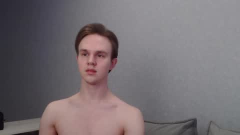 Snapshot of angelraaay chatting on 02/27/25, 09:00 Angel online show from 02/27/25, 09:00