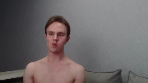 Snapshot of angelraaay chatting on 02/27/25, 06:53 Angel online show from 02/27/25, 06:53