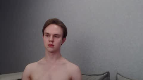 Snapshot of angelraaay chatting on 03/01/25, 12:12 Angel online show from 03/01/25, 12:12