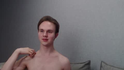 Snapshot of angelraaay chatting on 03/01/25, 09:48 Angel online show from 03/01/25, 09:48