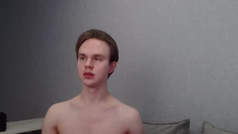 Snapshot of angelraaay chatting on 03/02/25, 09:10 Angel online show from 03/02/25, 09:10