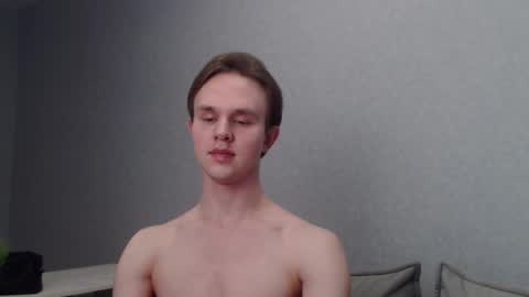 Snapshot of angelraaay chatting on 03/05/25, 06:01 Angel online show from 03/05/25, 06:01