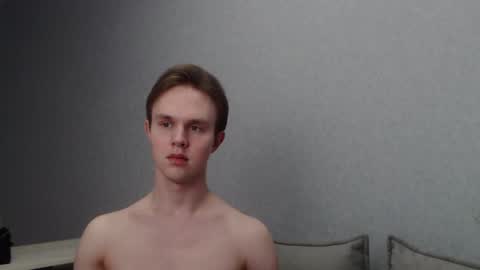 Snapshot of angelraaay chatting on 03/08/25, 03:24 Angel online show from 03/08/25, 03:24