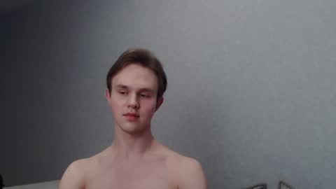 Snapshot of angelraaay chatting on 03/09/25, 03:16 Angel online show from 03/09/25, 03:16