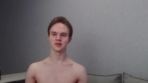 Snapshot of angelraaay chatting on 03/11/25, 09:13 Angel online show from 03/11/25, 09:13