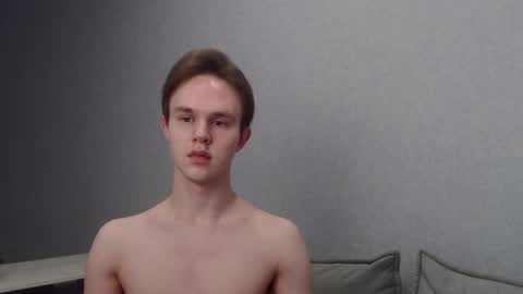 Snapshot of angelraaay chatting on 03/12/25, 09:12 Angel online show from 03/12/25, 09:12