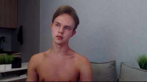 Snapshot of angelraaay chatting on 09/16/25, 07:20 Angel online show from 09/16/25, 07:20