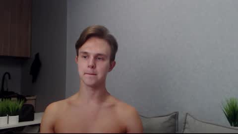 Snapshot of angelraaay chatting on 09/29/25, 01:38 Angel online show from 09/29/25, 01:38